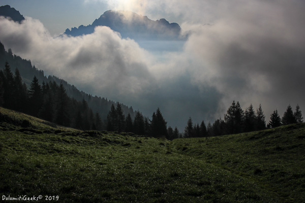 Les nuages de fond de val