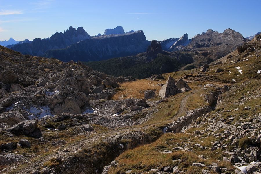 Une tranchée à forcella Col dei Bos